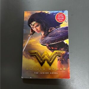 Book: Wonder Woman Junior Novel